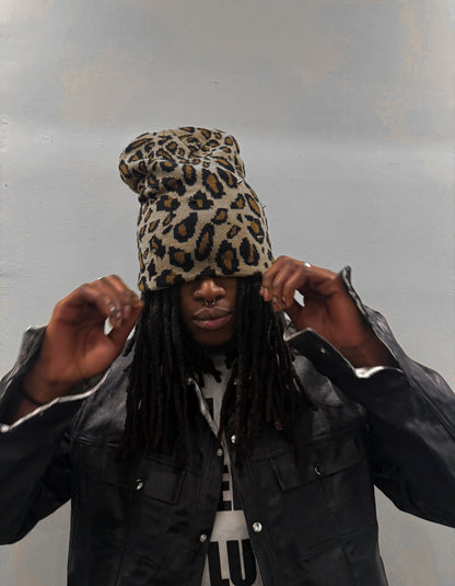 .UPCYCLED SPIKE LEO BEANIE